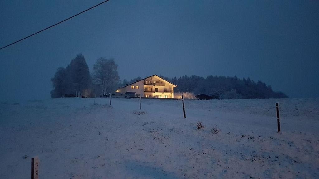 Ferienwohnungen Neukirchen Neukirchen am Teisenberg Luaran gambar